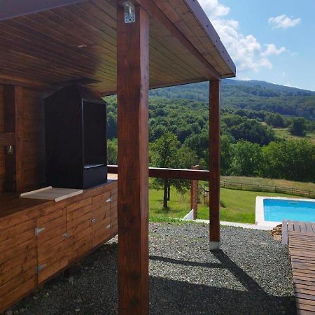 Le Chalet M - Cabana Cu O Panorama De Poveste. Surdesti  Eksteriør billede